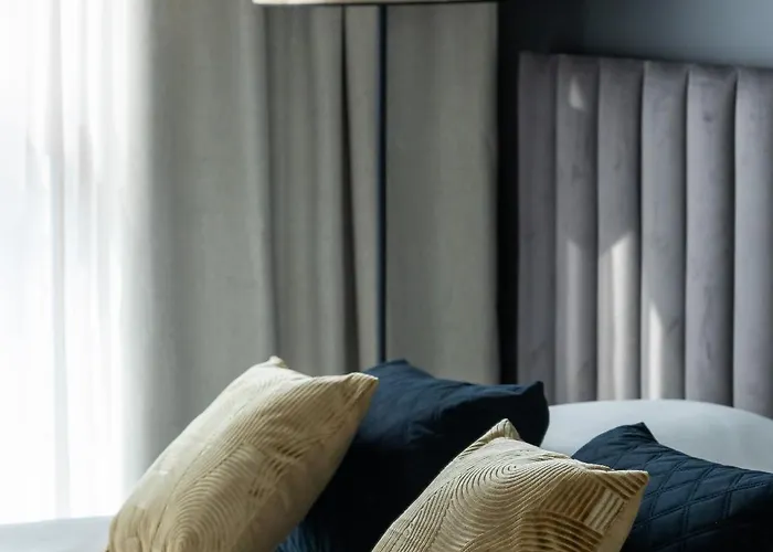 Lejlighed Cozy With Air Conditioner And Parking By Renters Warszawa