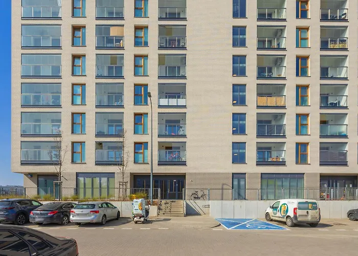 Cozy With Air Conditioner And Parking By Renters