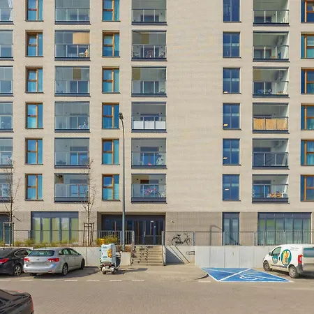 Cozy With Air Conditioner And Parking By Renters